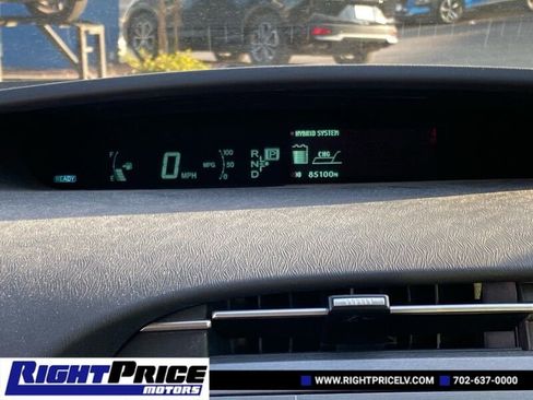 Used 2014 Toyota Prius Four image 13