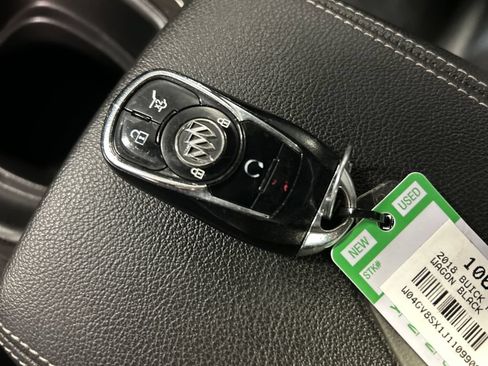 Used 2018 Buick Regal Essence w/ Driver Confidence Package #1 AWD/4WD image 22