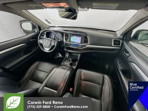 Used 2018 Toyota Highlander XLE AWD/4WD image 27