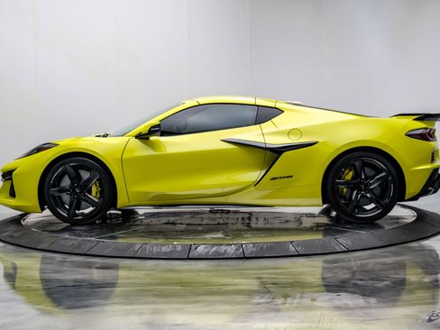 Used 2024 Chevrolet Corvette Z06 w/ Stealth Interior Trim Package image 10