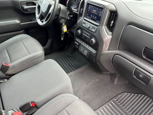 Used 2019 Chevrolet Silverado 1500 Custom Trail Boss w/ Custom Convenience Package image 18