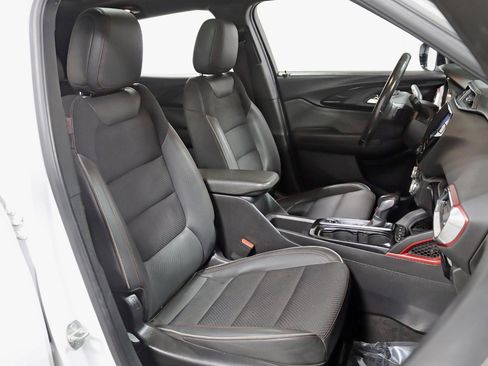 Used 2021 Chevrolet TrailBlazer RS w/ Sun and Liftgate Package image 24