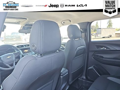 Used 2023 Chevrolet TrailBlazer LT FWD image 21