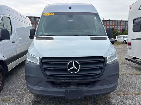 Used 2022 Mercedes-Benz Sprinter 2500 image 2