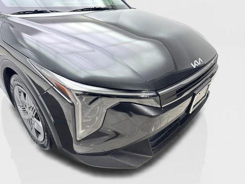 Used 2025 Kia K4 LX image 17