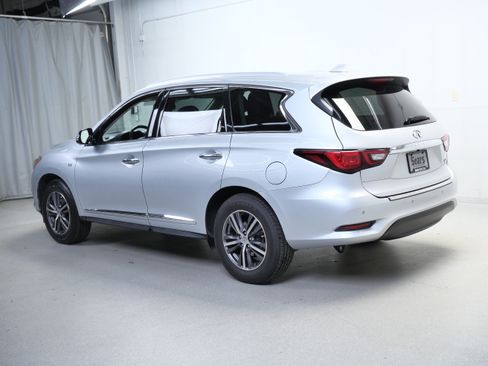 Used 2018 INFINITI QX60 FWD w/ Premium Plus Package image 11