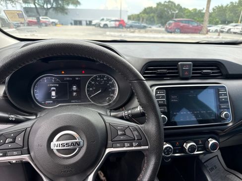 Used 2021 Nissan Versa SR w/ Electronics Package FWD image 6