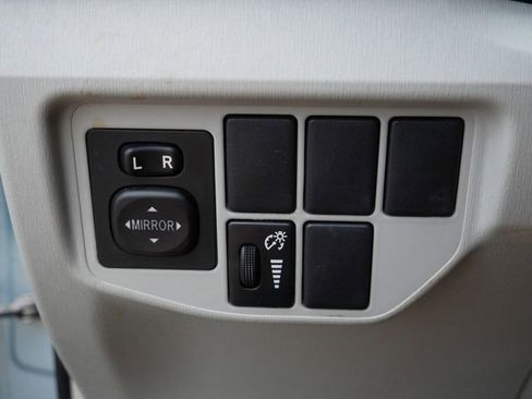 Used 2013 Toyota Prius Three FWD image 16