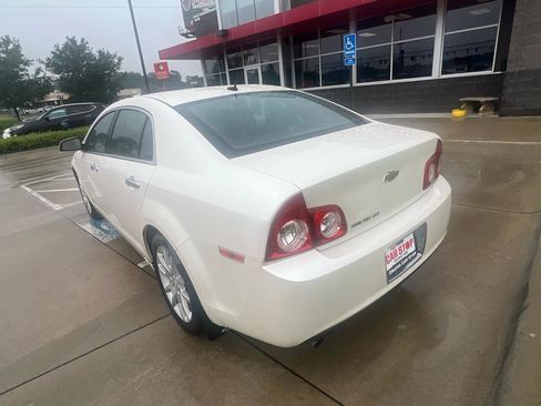Used 2010 Chevrolet Malibu LTZ FWD image 7