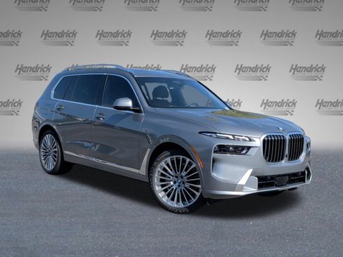New 2026 BMW X7 xDrive40i image 2