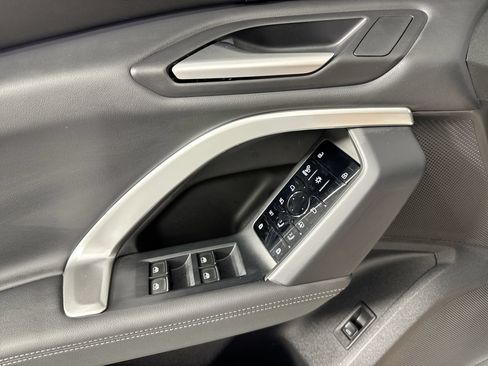 Used 2025 Audi Q5 Premium Plus w/ Premium Plus AWD/4WD image 14