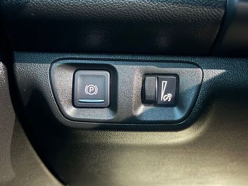 Used 2019 GMC Acadia SLE w/ Driver Alert Package I image 23