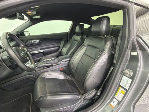 Used 2022 Ford Mustang GT Premium w/ Equipment Group 401A RWD image 5