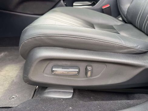 Used 2023 Honda HR-V EX-L image 18