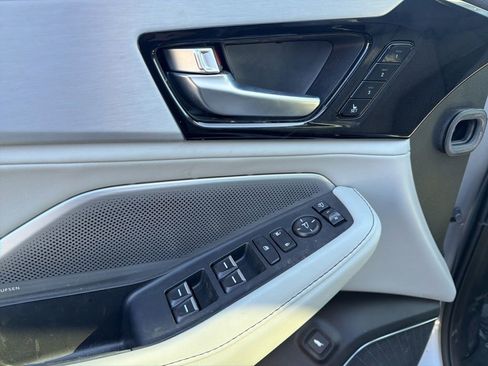 Used 2025 Acura MDX w/ Technology Package image 29