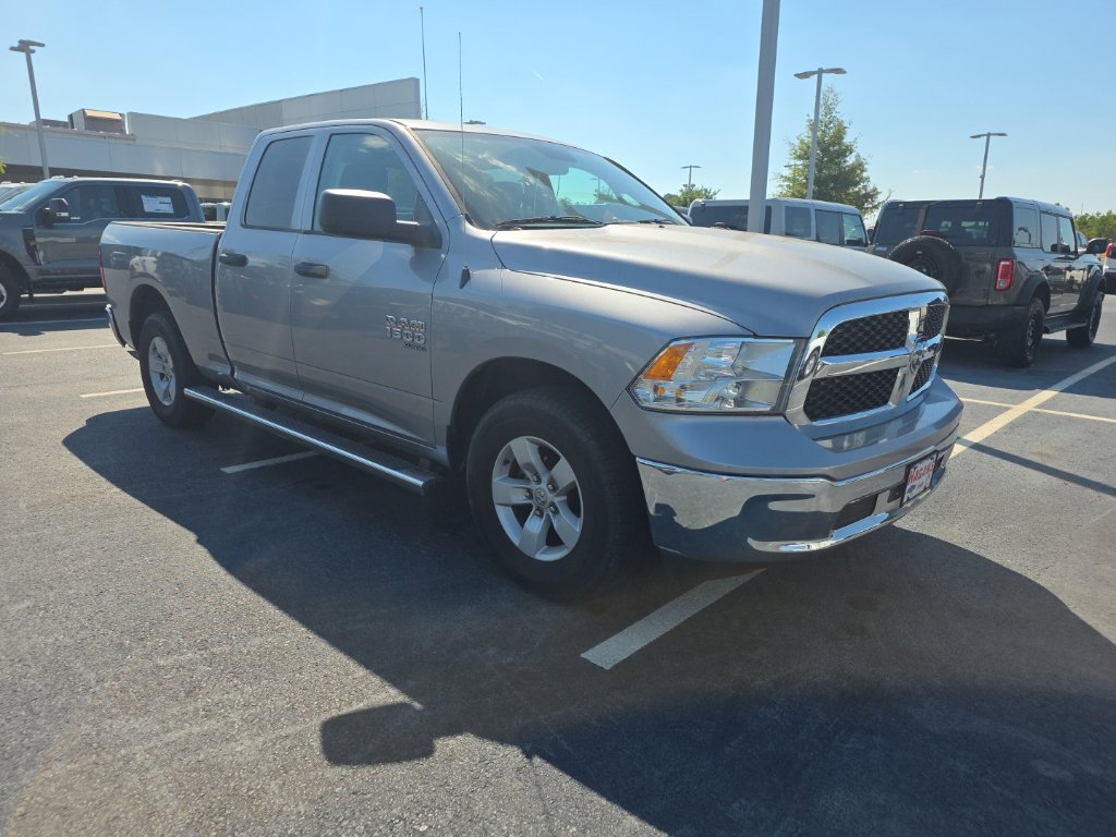 Used 2019 RAM 1500 Tradesman w/ Chrome Plus Package RWD image 4