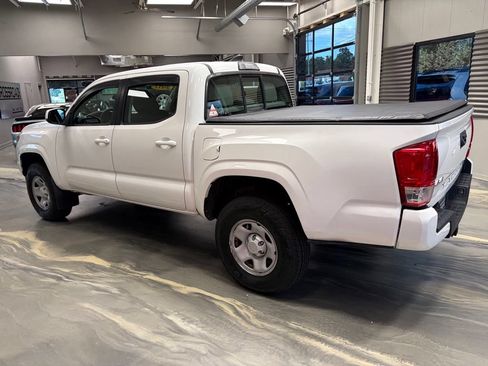 Used 2017 Toyota Tacoma SR w/ Tow Package AWD/4WD image 32