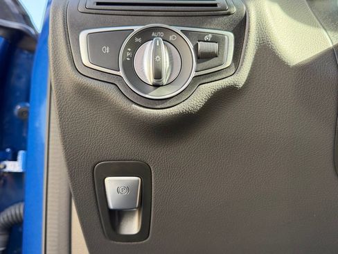 Used 2022 Mercedes-Benz GLC 43 AMG 4MATIC image 28