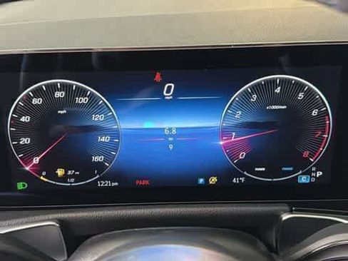 Certified 2026 Mercedes-Benz GLB 250 4MATIC image 21