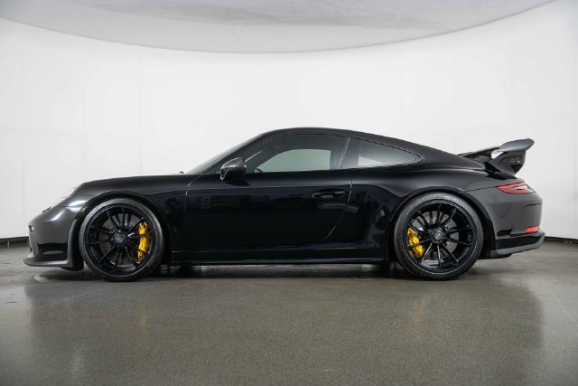 Used 2018 Porsche 911 GT3 RWD image 5