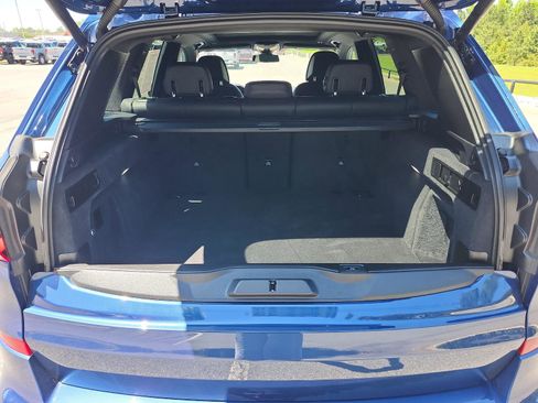 Used 2023 BMW X5 M50i w/ Climate Comfort Package AWD/4WD image 10