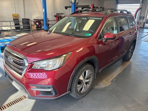 Used 2019 Subaru Ascent Premium w/ Popular Package #3 AWD/4WD image 2