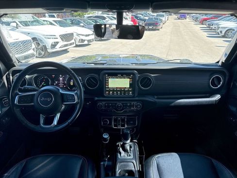 Used 2021 Jeep Wrangler Unlimited Sahara w/ Cold Weather Group image 13