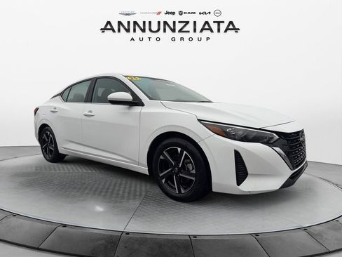 Certified 2025 Nissan Sentra SV image 7