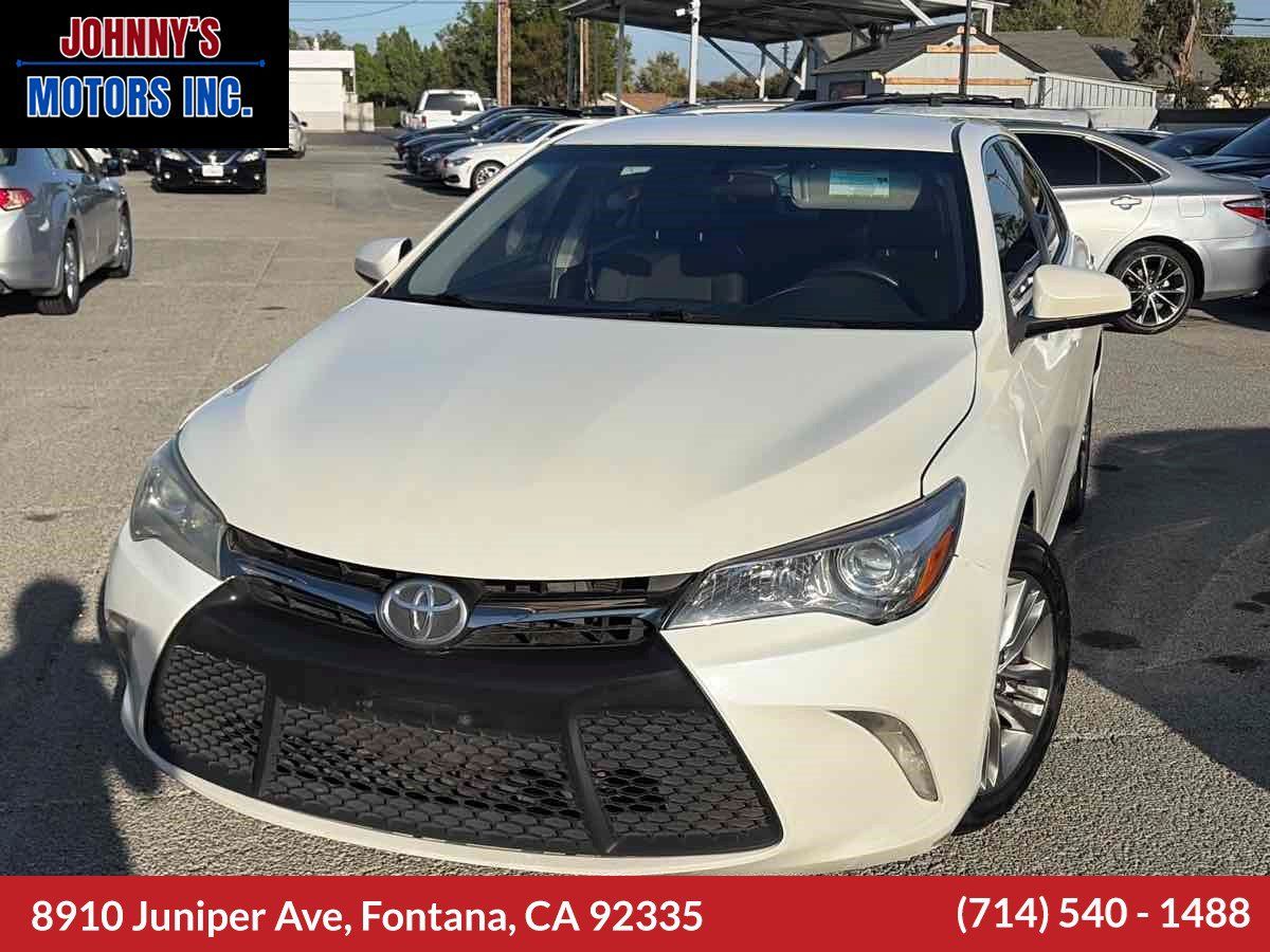 Used 2016 Toyota Camry SE FWD image 1