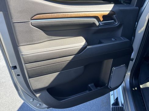 Used 2024 Chevrolet Silverado 1500 High Country w/ High Country Premium Package image 27