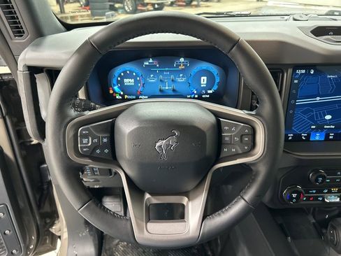 New 2026 Ford Bronco Badlands w/ Sasquatch Package AWD/4WD image 15