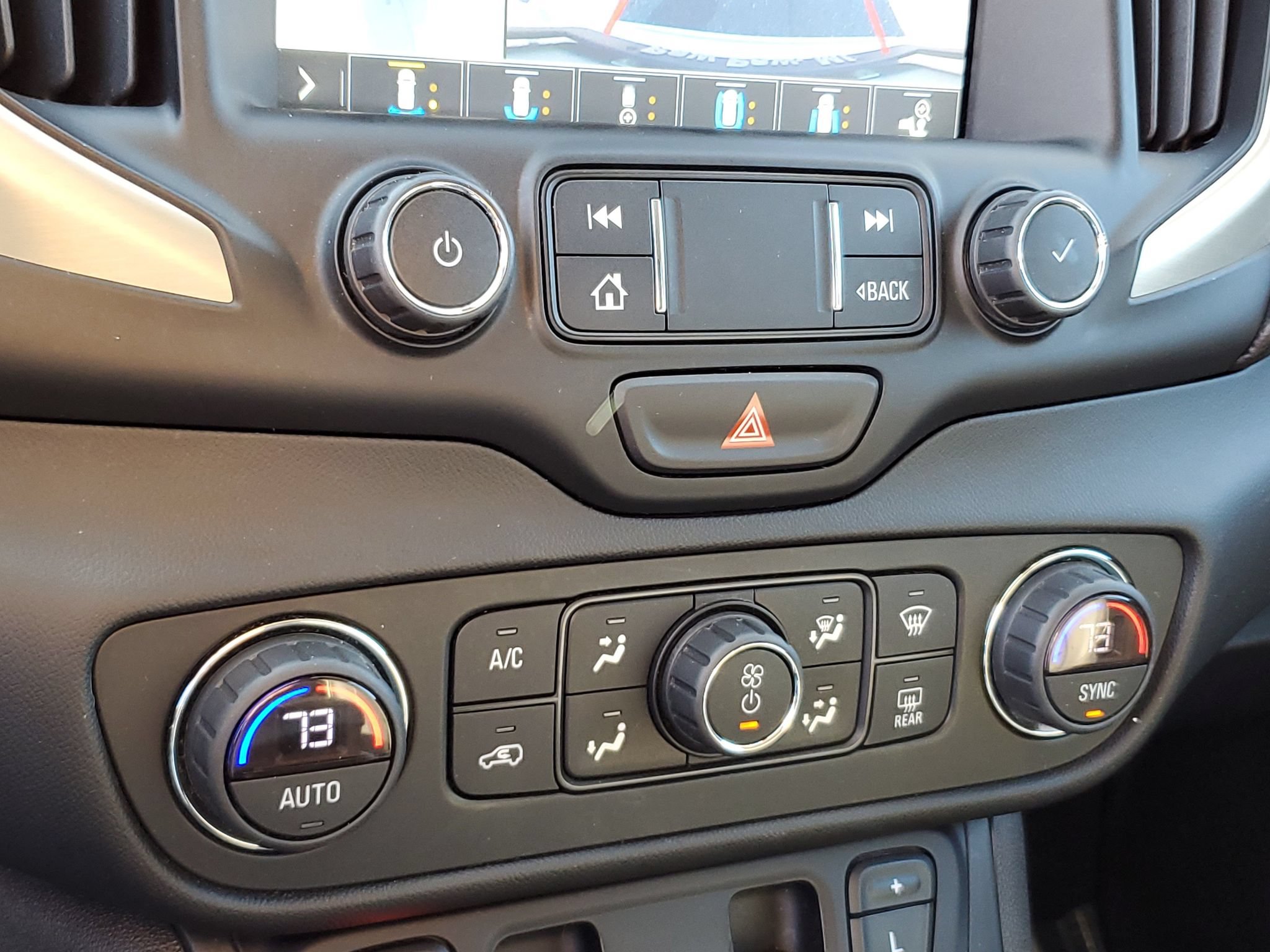 Used 2019 GMC Terrain Denali w/ Advanced Safety Package FWD image 26