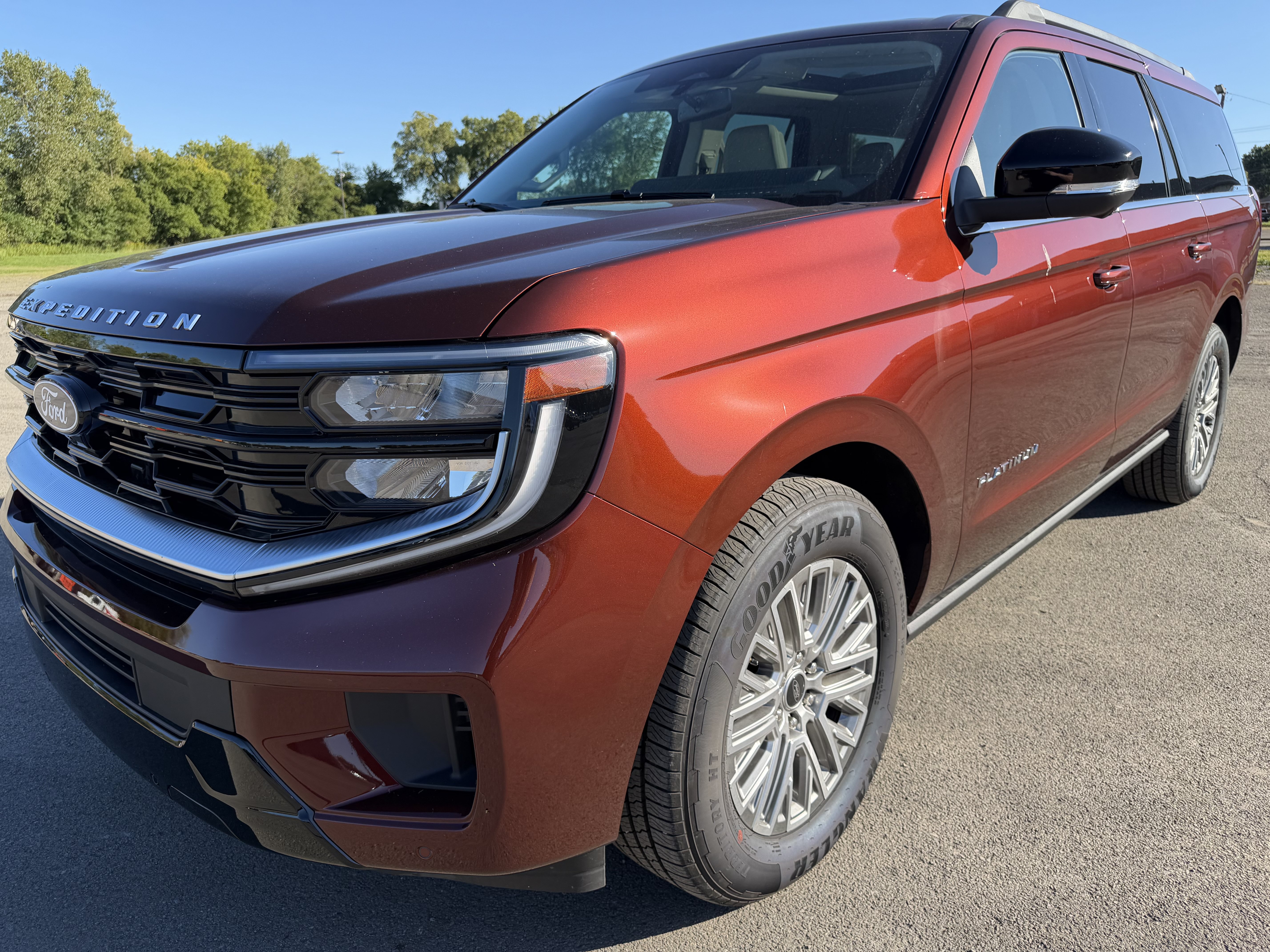 New 2027 Ford Expedition Max Platinum w/ Driver's Package AWD/4WD image 4