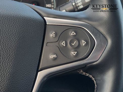 Used 2023 Chevrolet Traverse LT image 29