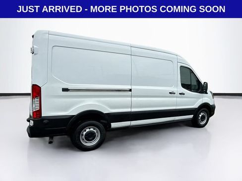 Used 2024 Ford Transit 250 148 Medium Roof RWD image 8