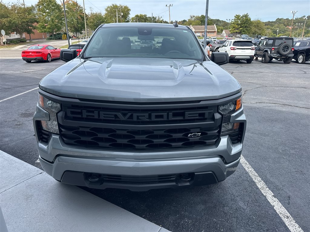 Used 2025 Chevrolet Silverado 1500 Custom w/ LPO, Dark Essentials Package AWD/4WD image 2