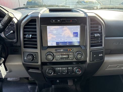 Used 2020 Ford F350 XL w/ Power Equipment Group image 16