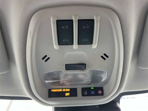 Used 2024 Chevrolet Trax ACTIV w/ Sunroof Package image 33