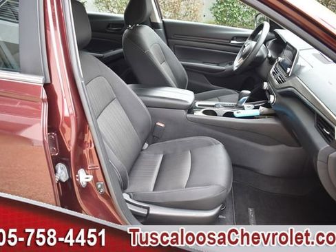 Used 2024 Nissan Altima 2.5 SV image 20