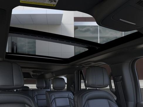New 2026 Lincoln Navigator L Reserve AWD/4WD image 22