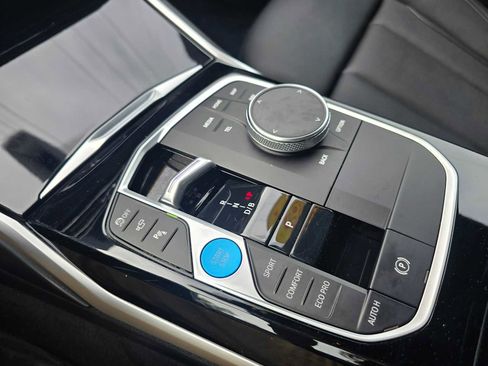 Used 2024 BMW i4 xDrive40i image 32