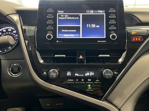 Used 2024 Toyota Camry SE image 34