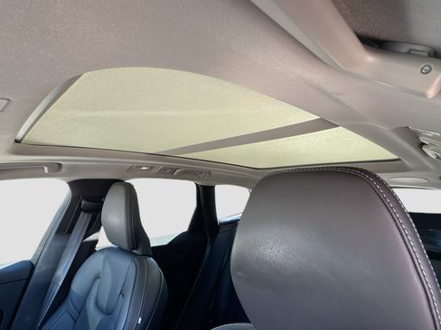 Used 2023 Volvo XC60 B5 Ultimate image 26