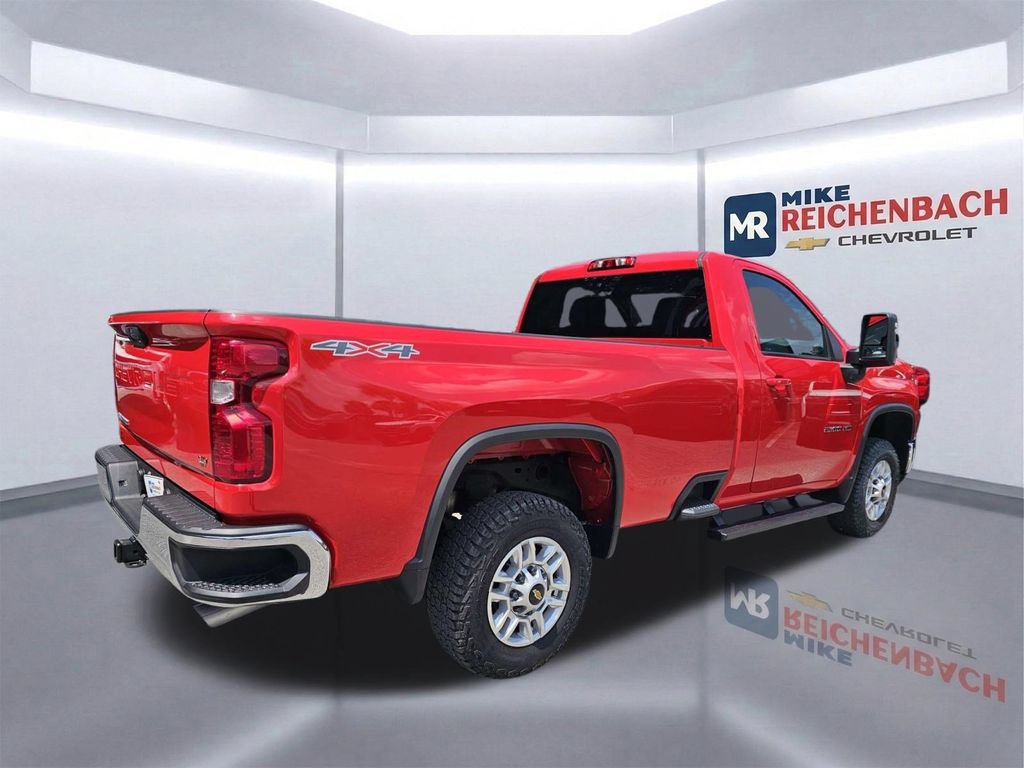 Used 2025 Chevrolet Silverado 2500 LT w/ Convenience Package AWD/4WD image 4