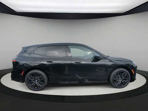 New 2026 BMW iX xDrive60 w/ M Sport Package image 9