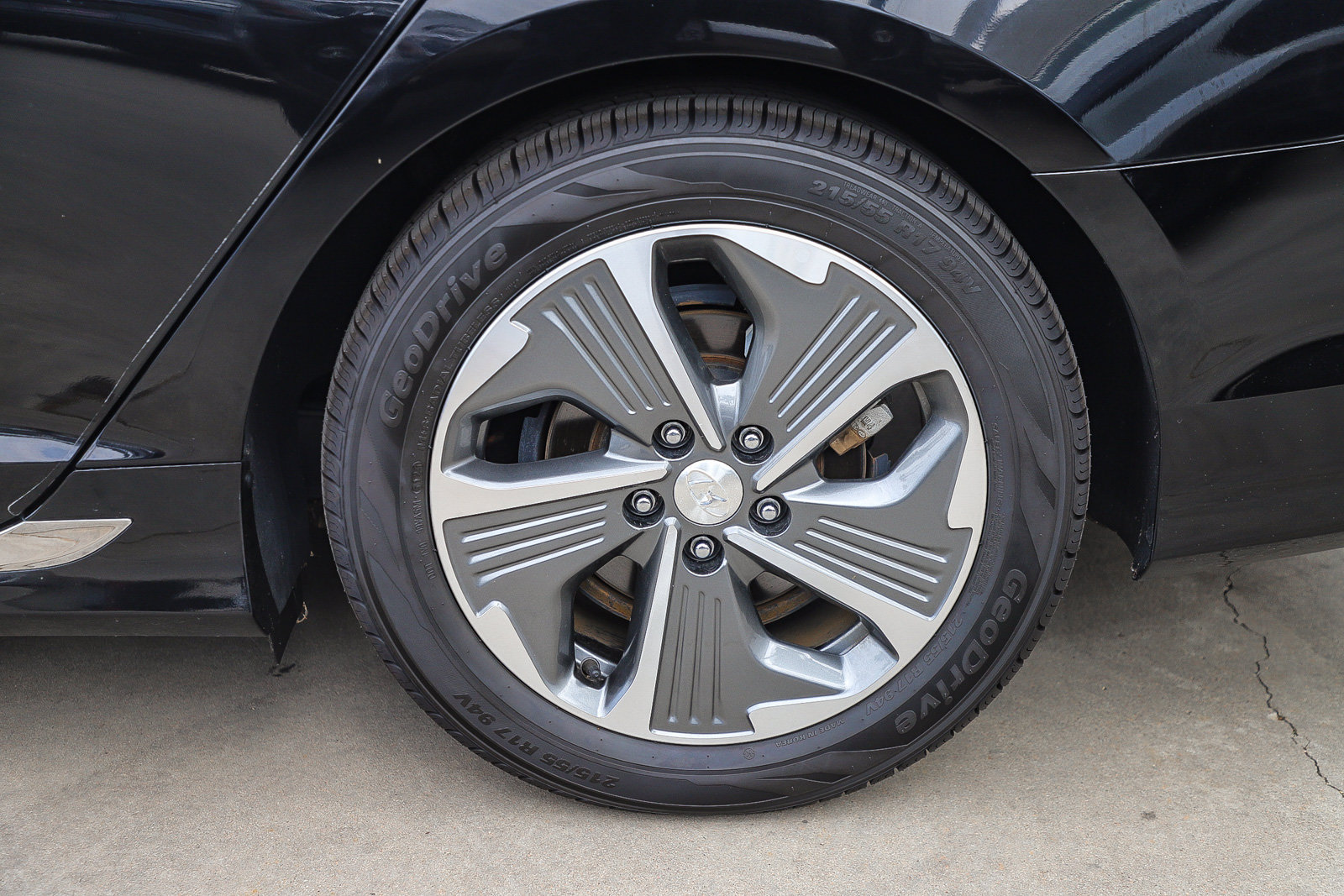 Used 2019 Hyundai Sonata Limited FWD image 11