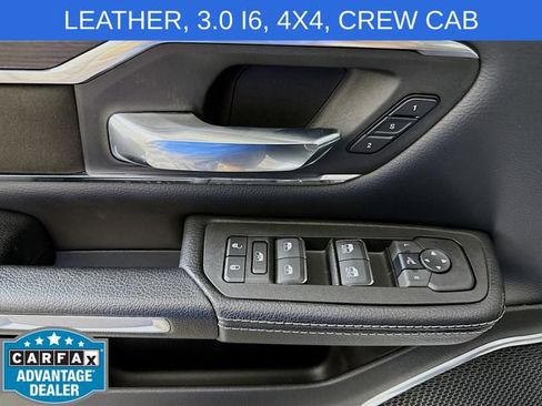 Used 2025 RAM 1500 Laramie w/ Sport Appearance Package AWD/4WD image 18