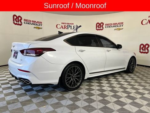 Used 2018 Genesis G80 3.3T Sport RWD image 9