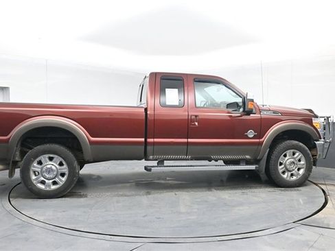 Used 2015 Ford F350 Lariat w/ Chrome Package image 15