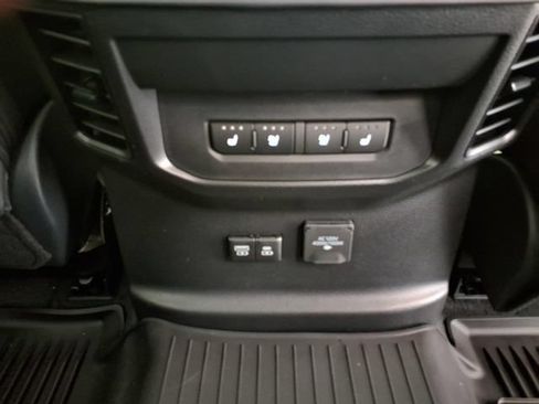 Used 2026 Toyota Tundra Platinum AWD/4WD image 26